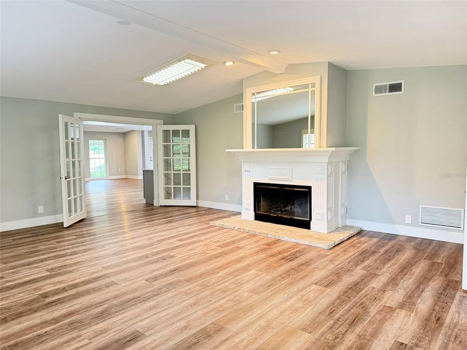 В аренду: $6,495 (5 спален, 2 ванн, 2750 Квадратных фут)