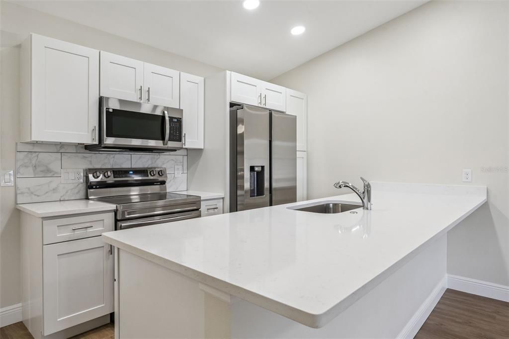 En Venta: $198,500 (2 camas, 2 baños, 986 Pies cuadrados)