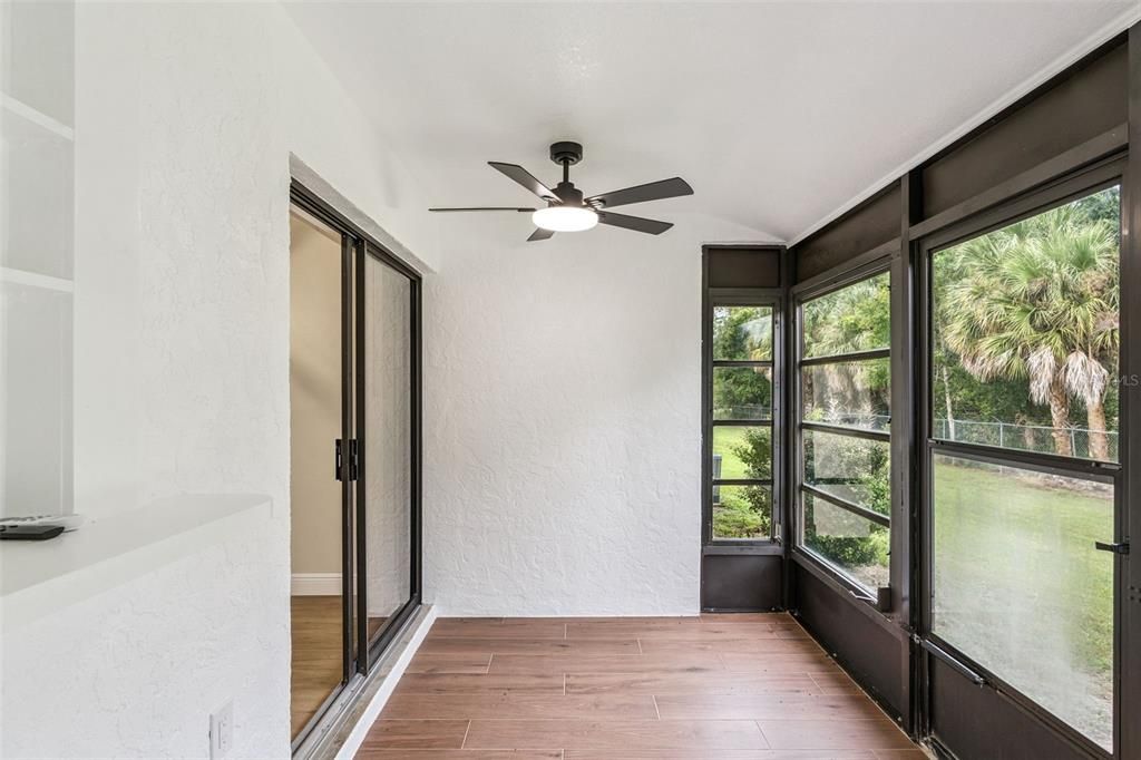 En Venta: $198,500 (2 camas, 2 baños, 986 Pies cuadrados)