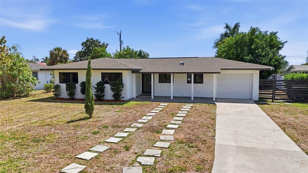 Recently Sold: $412,000 (3 beds, 3 baths, 1923 Square Feet)