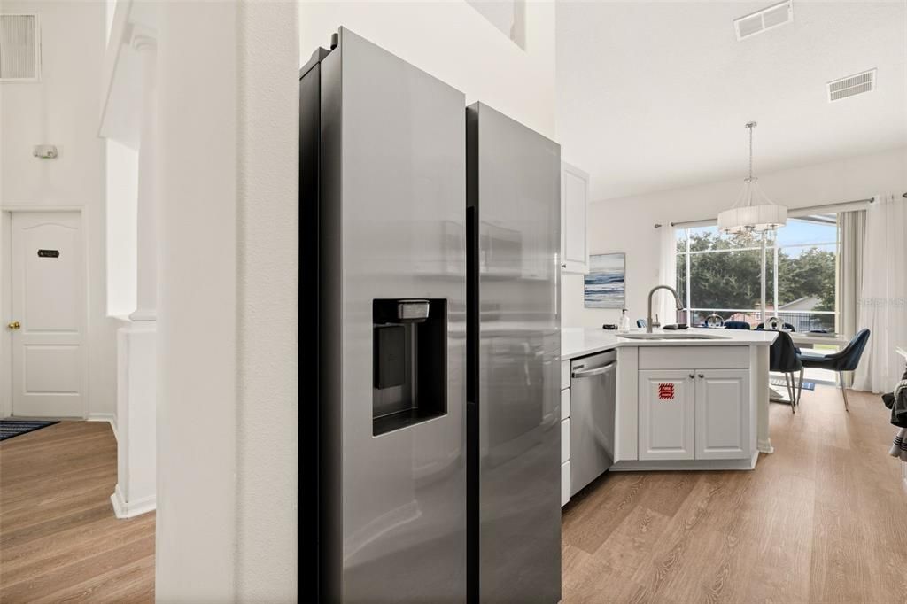 En Venta: $355,000 (3 camas, 2 baños, 1373 Pies cuadrados)