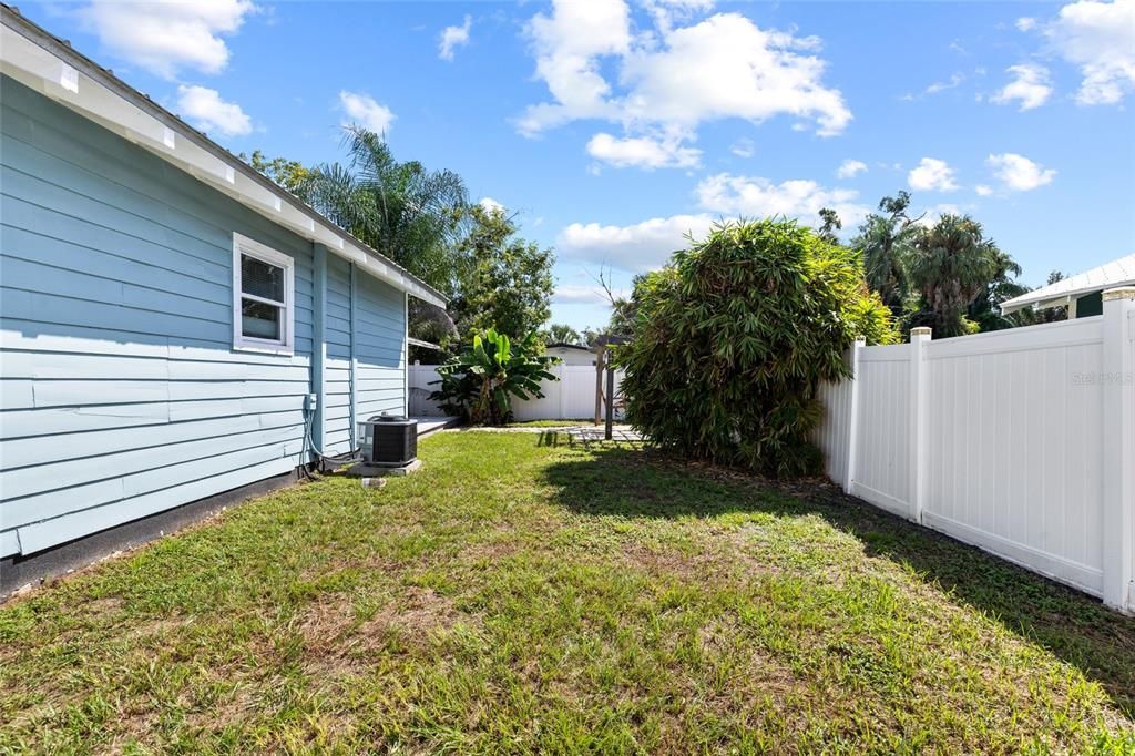 For Sale: $415,000 (3 beds, 2 baths, 1125 Square Feet)