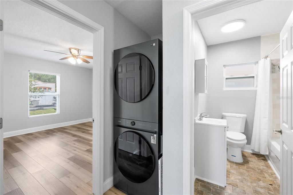 For Sale: $415,000 (3 beds, 2 baths, 1125 Square Feet)