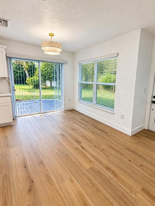 For Sale: $429,000 (3 beds, 2 baths, 1392 Square Feet)