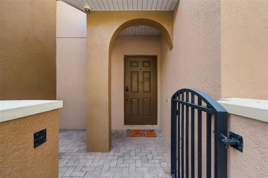 En Venta: $235,000 (2 camas, 2 baños, 1321 Pies cuadrados)