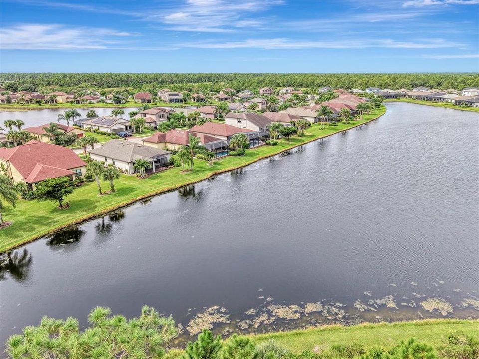 For Sale: $359,700 (3 beds, 2 baths, 1972 Square Feet)