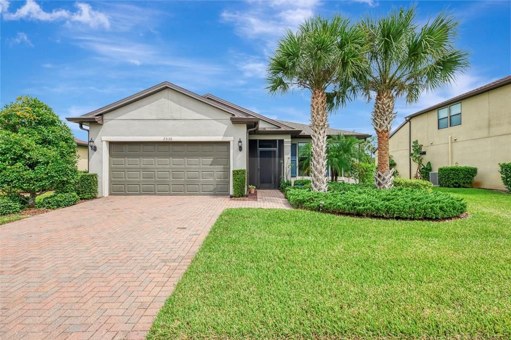 For Sale: $359,700 (3 beds, 2 baths, 1972 Square Feet)