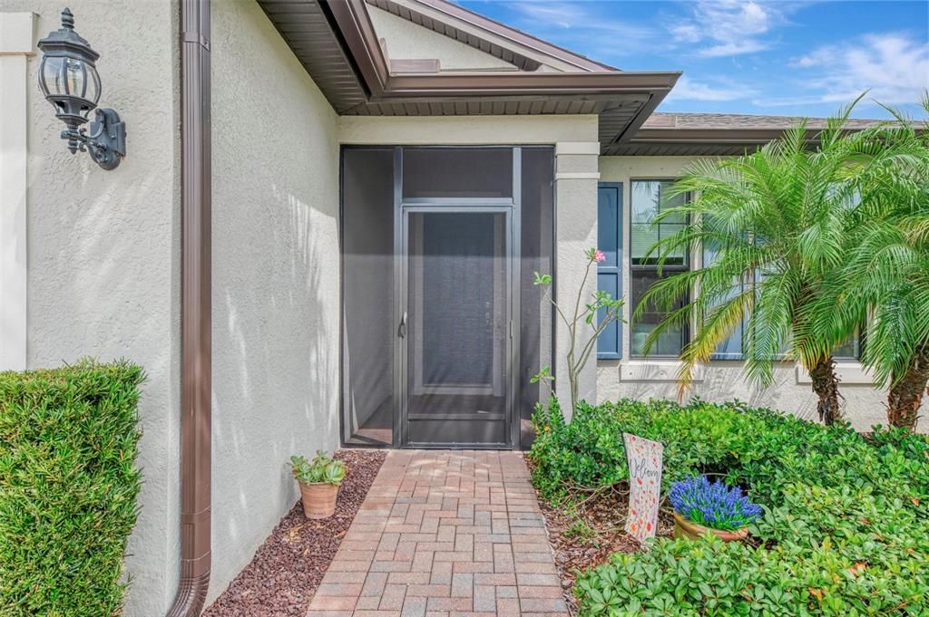 For Sale: $359,700 (3 beds, 2 baths, 1972 Square Feet)