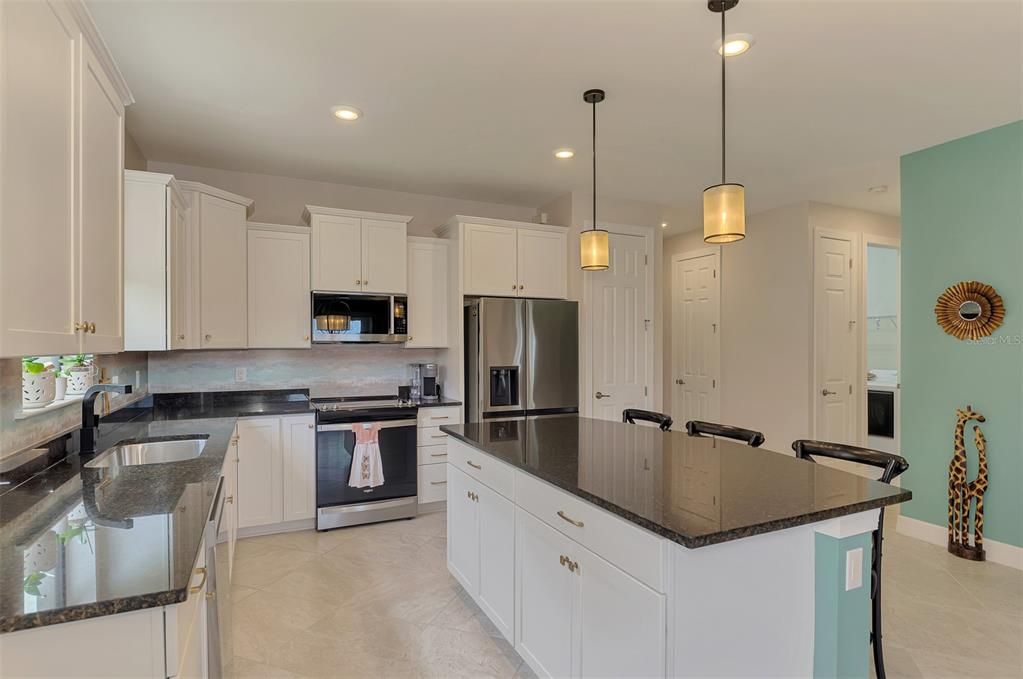 For Sale: $359,700 (3 beds, 2 baths, 1972 Square Feet)