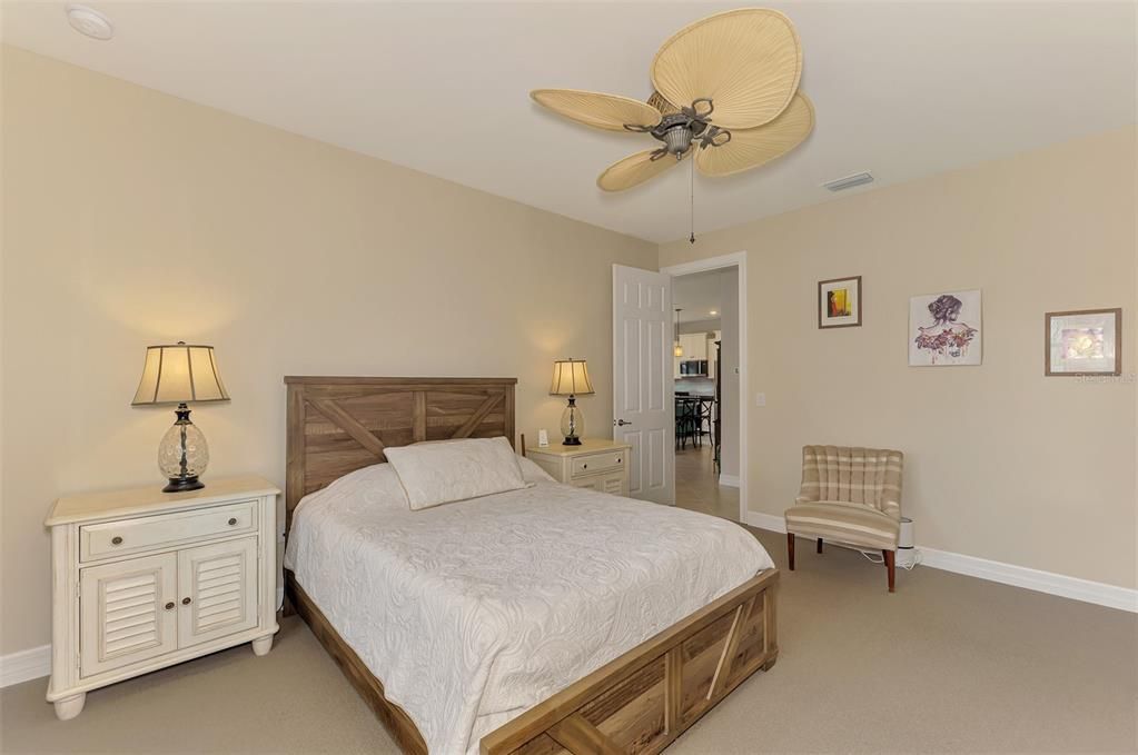 For Sale: $359,700 (3 beds, 2 baths, 1972 Square Feet)