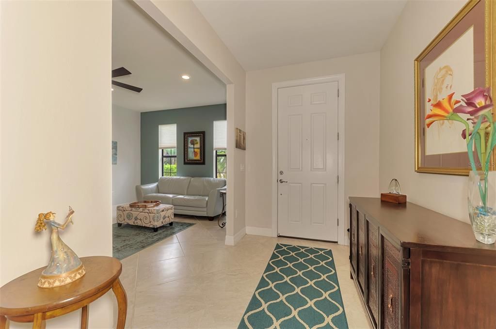 For Sale: $359,700 (3 beds, 2 baths, 1972 Square Feet)