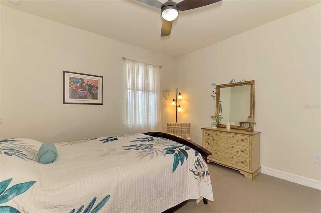 For Sale: $359,700 (3 beds, 2 baths, 1972 Square Feet)