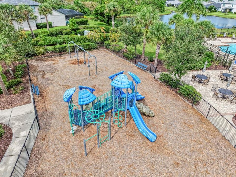 For Sale: $359,700 (3 beds, 2 baths, 1972 Square Feet)