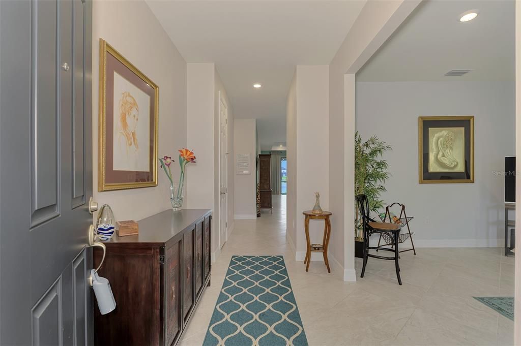 For Sale: $359,700 (3 beds, 2 baths, 1972 Square Feet)