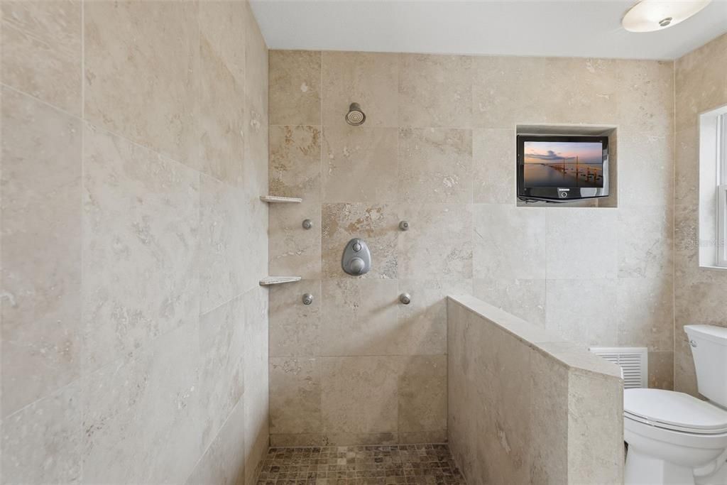 For Sale: $564,900 (3 beds, 2 baths, 1760 Square Feet)