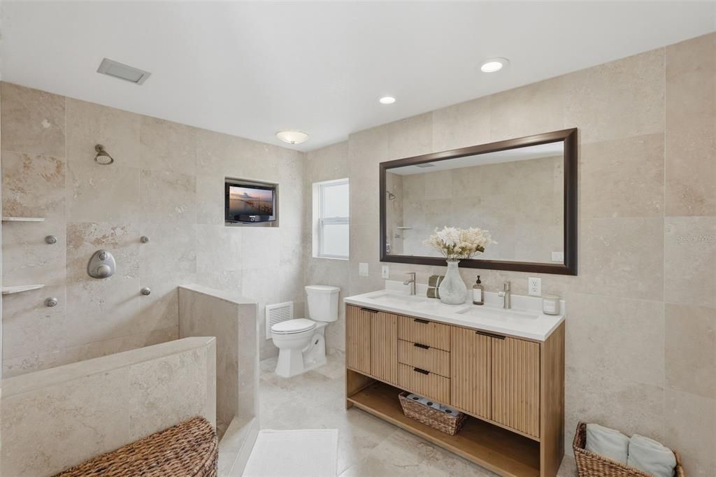 For Sale: $564,900 (3 beds, 2 baths, 1760 Square Feet)