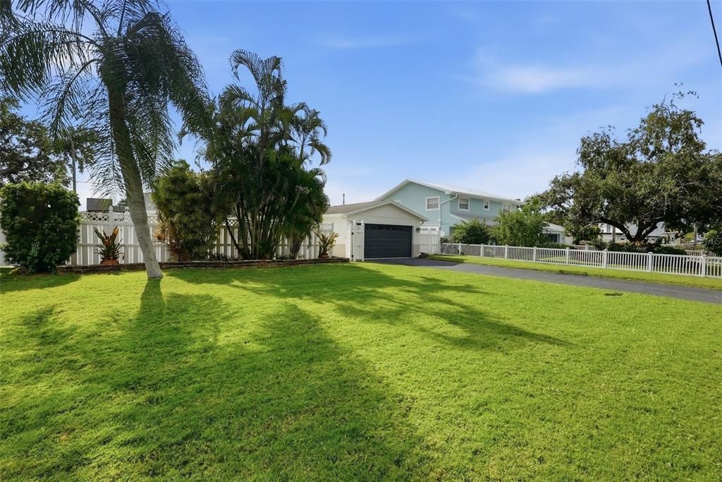 For Sale: $564,900 (3 beds, 2 baths, 1760 Square Feet)