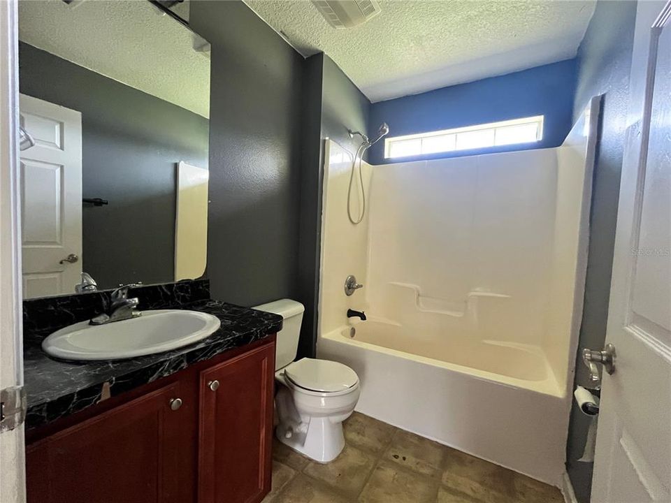 En Venta: $225,000 (4 camas, 2 baños, 1465 Pies cuadrados)