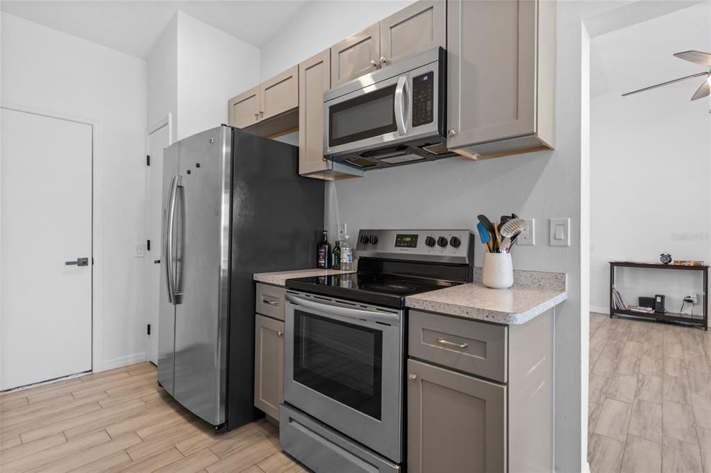En Venta: $419,900 (3 camas, 2 baños, 1372 Pies cuadrados)