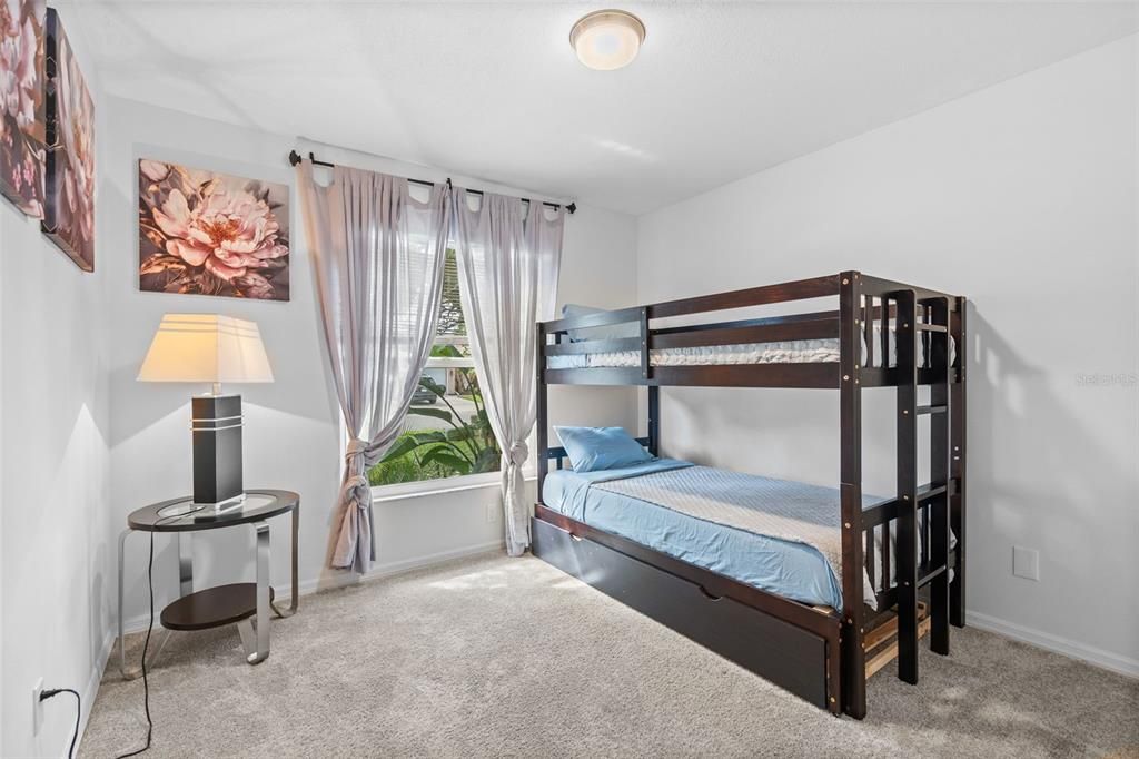 En Venta: $419,900 (3 camas, 2 baños, 1372 Pies cuadrados)