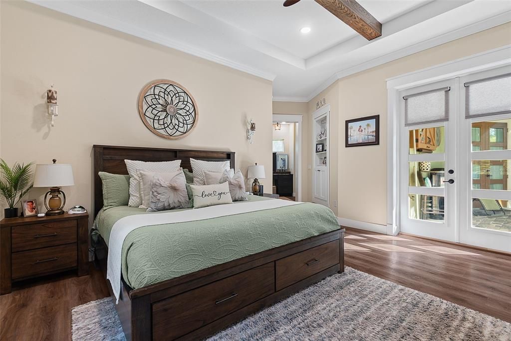 En Venta: $829,900 (5 camas, 4 baños, 3644 Pies cuadrados)