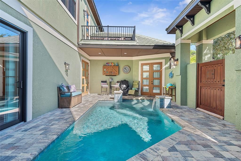 En Venta: $829,900 (5 camas, 4 baños, 3644 Pies cuadrados)