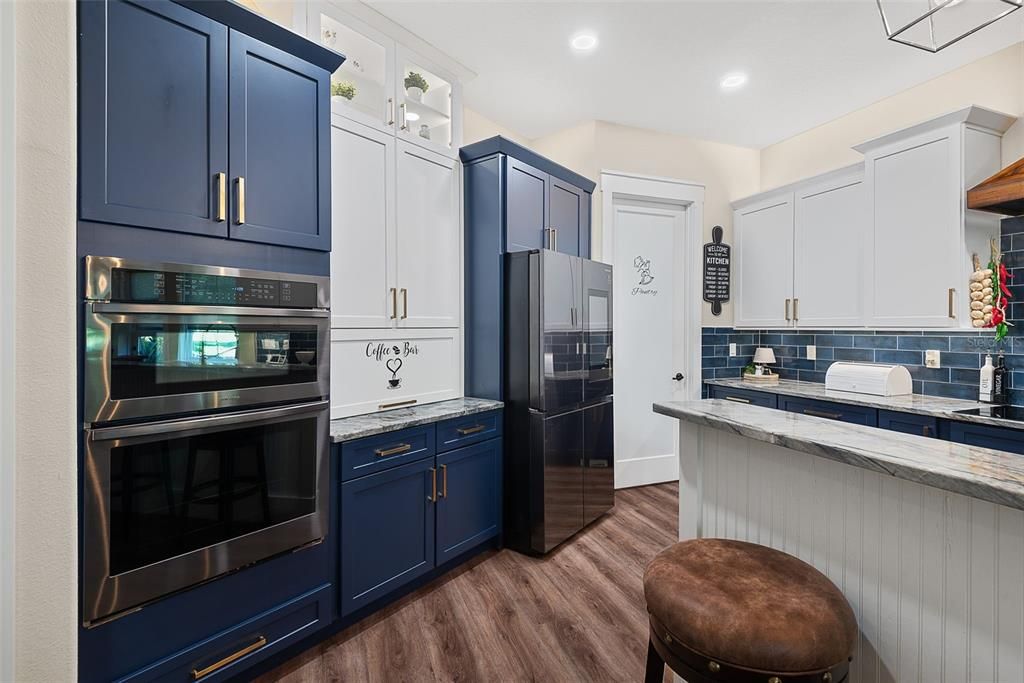 En Venta: $829,900 (5 camas, 4 baños, 3644 Pies cuadrados)