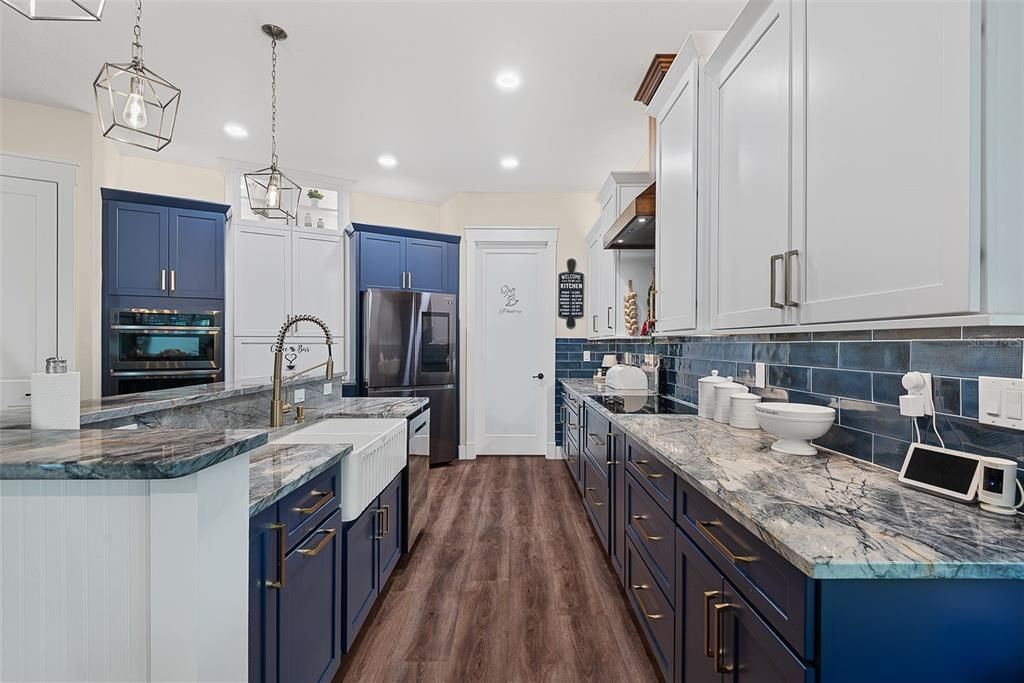 En Venta: $829,900 (5 camas, 4 baños, 3644 Pies cuadrados)