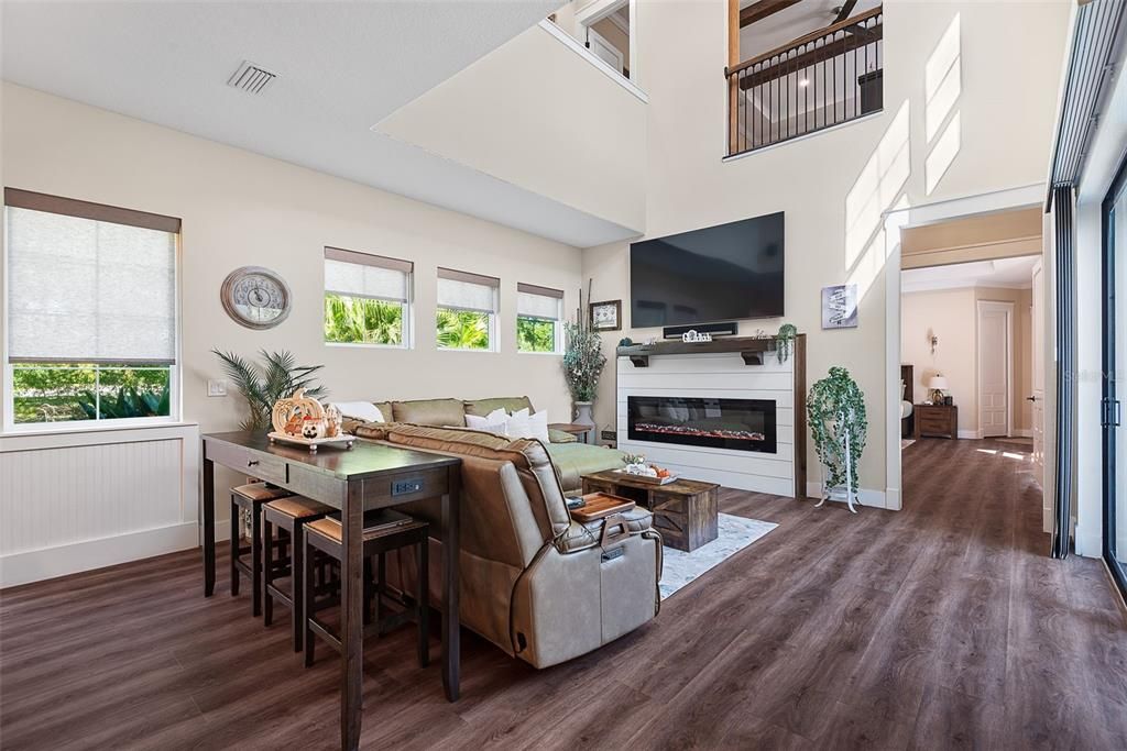 En Venta: $829,900 (5 camas, 4 baños, 3644 Pies cuadrados)