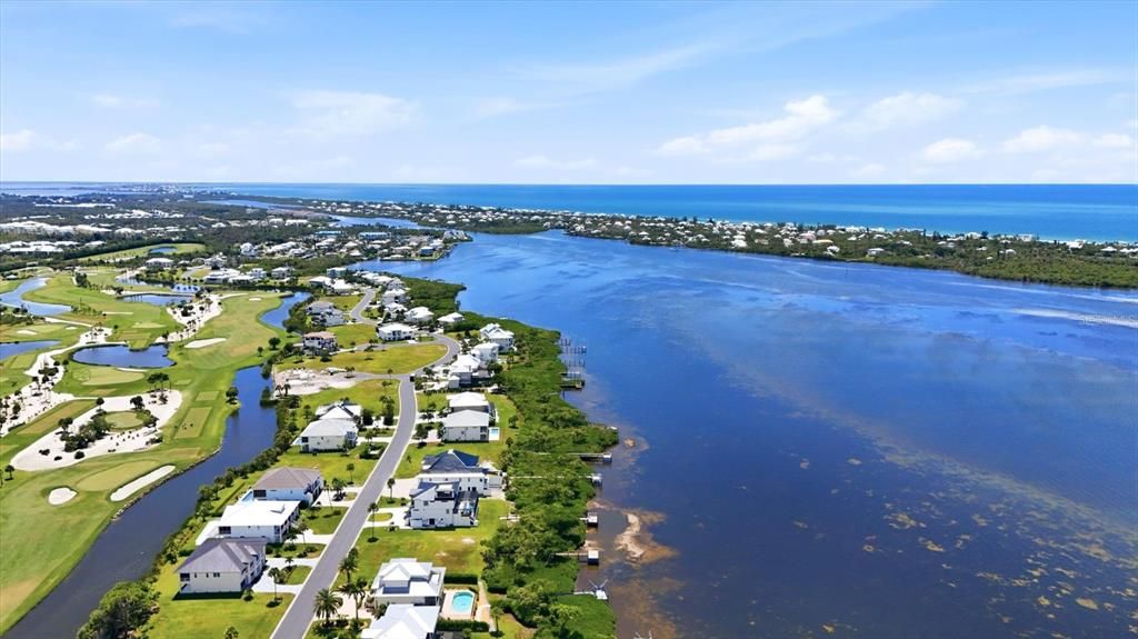 For Sale: $725,000 (0.39 acres)