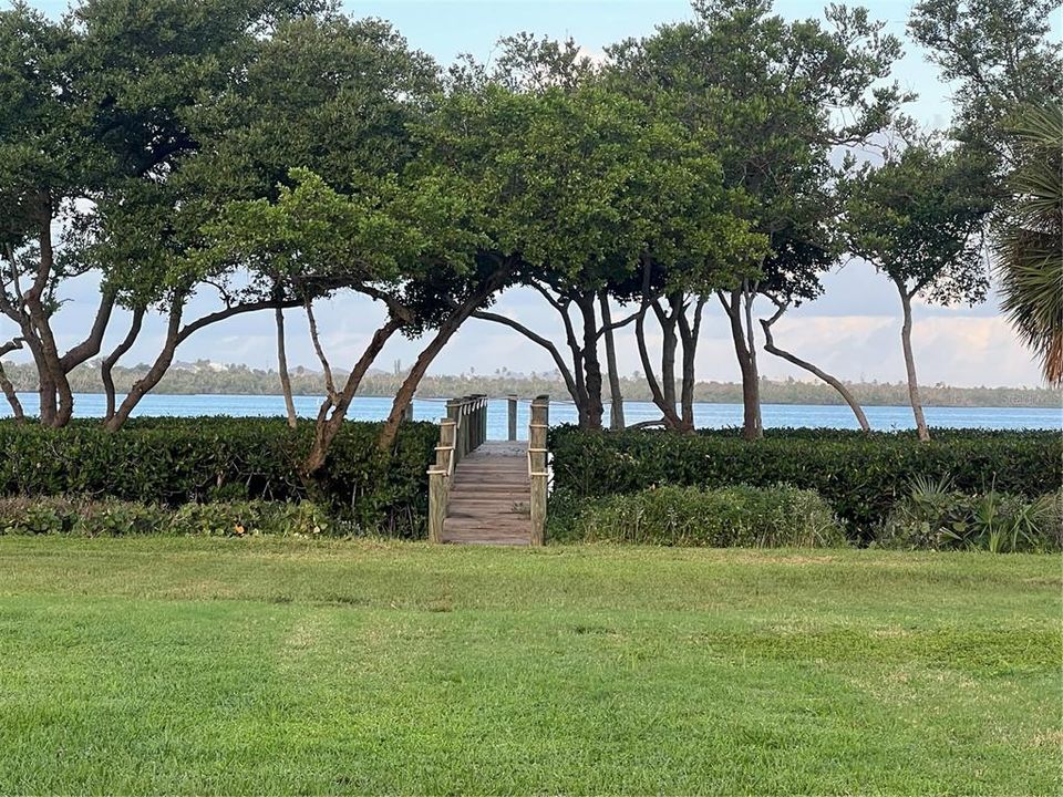 For Sale: $725,000 (0.39 acres)