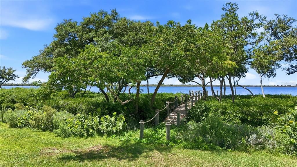 For Sale: $725,000 (0.39 acres)