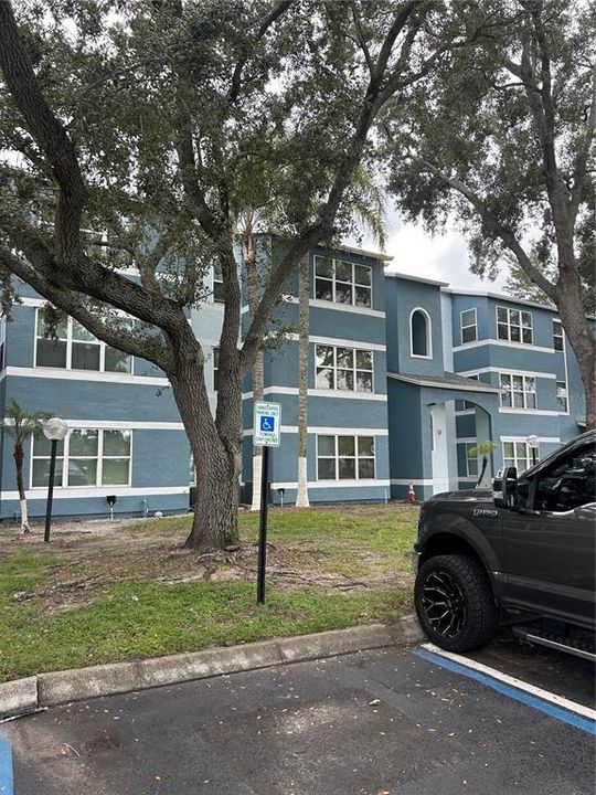 For Rent: $1,800 (2 beds, 2 baths, 1054 Square Feet)