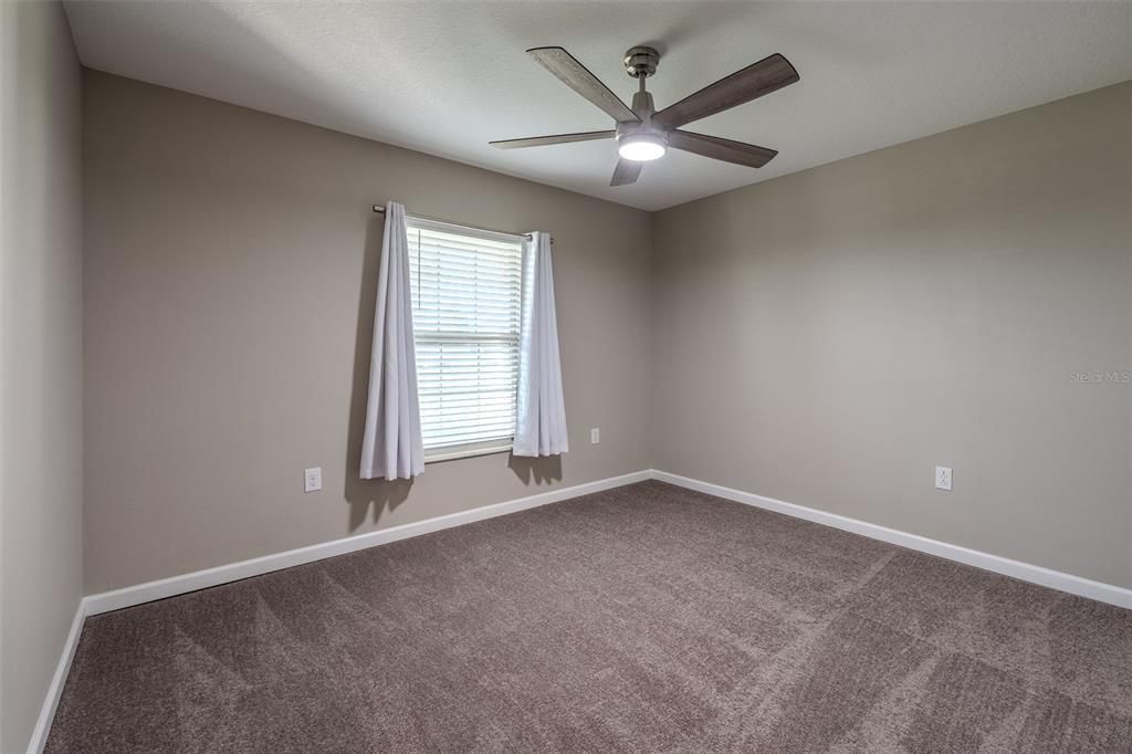 For Sale: $405,000 (4 beds, 3 baths, 2598 Square Feet)