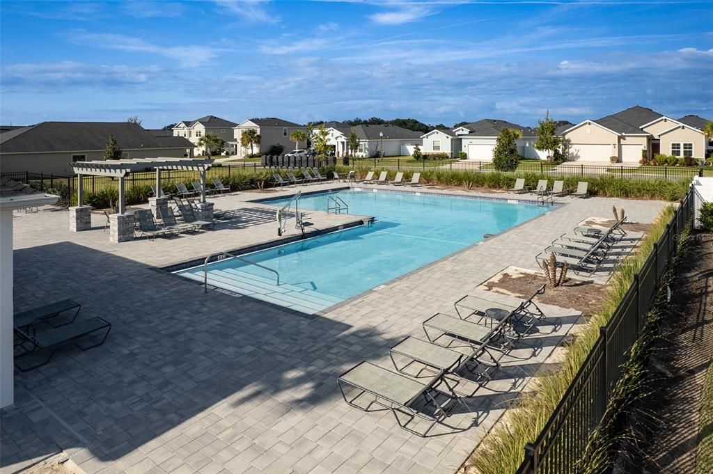 For Sale: $405,000 (4 beds, 3 baths, 2598 Square Feet)