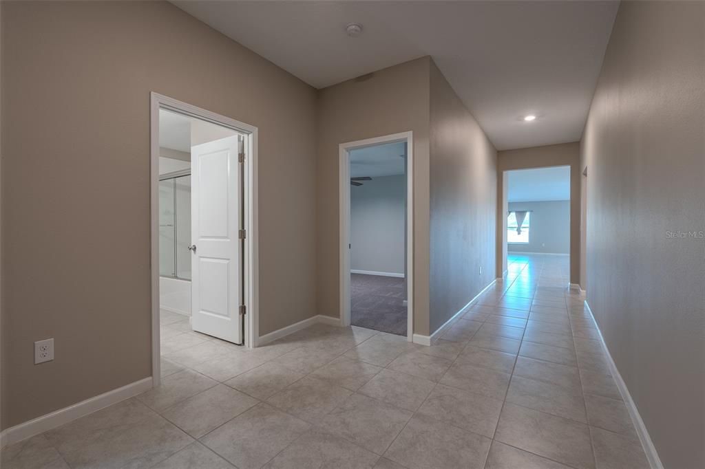 For Sale: $405,000 (4 beds, 3 baths, 2598 Square Feet)