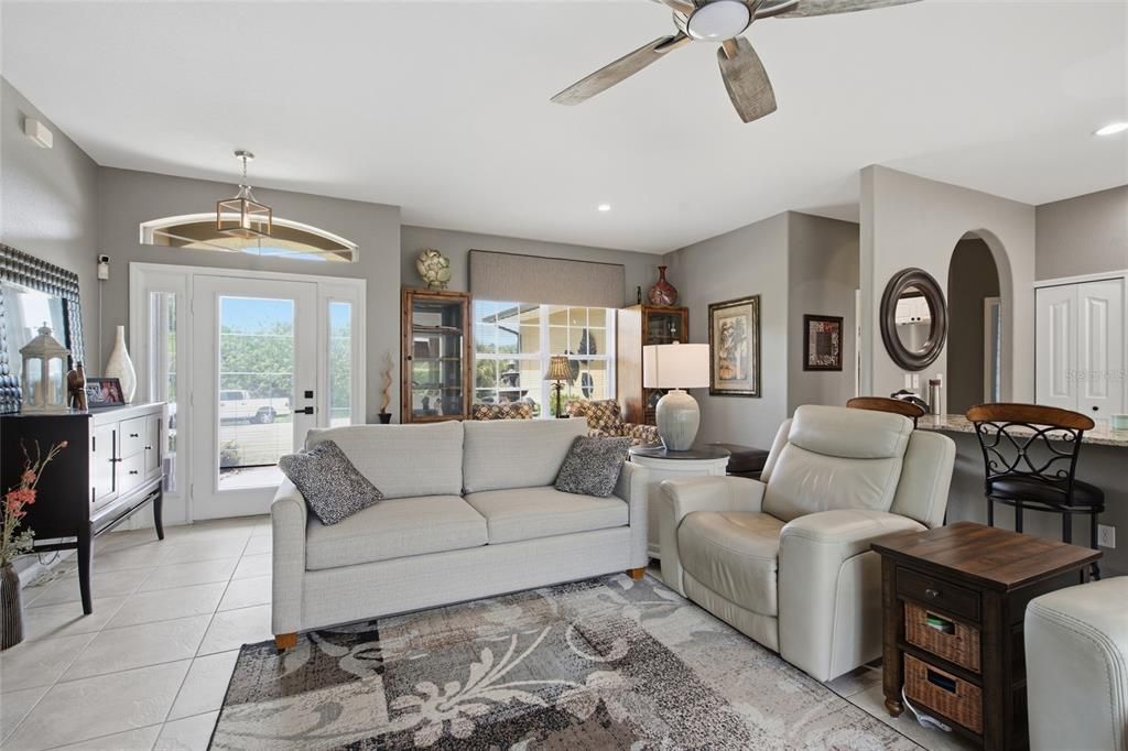 For Sale: $424,900 (3 beds, 2 baths, 1531 Square Feet)