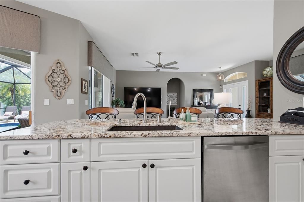 For Sale: $424,900 (3 beds, 2 baths, 1531 Square Feet)