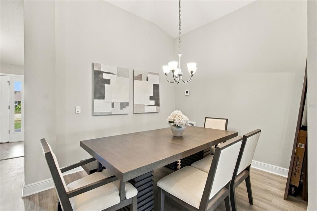 For Sale: $359,000 (4 beds, 3 baths, 2217 Square Feet)