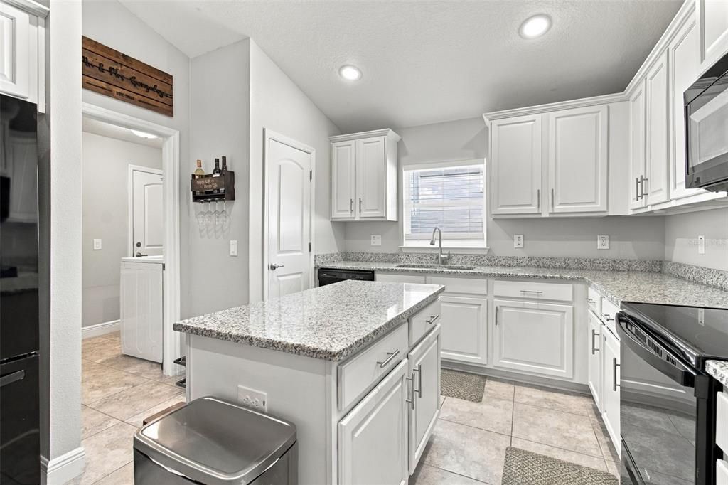 For Sale: $359,000 (4 beds, 3 baths, 2217 Square Feet)