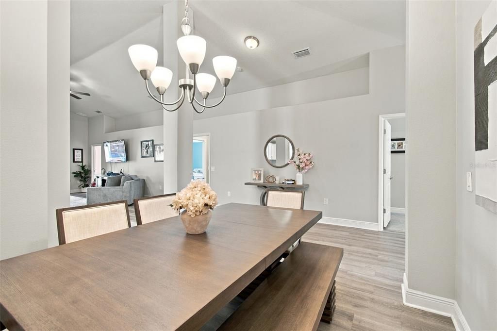 For Sale: $359,000 (4 beds, 3 baths, 2217 Square Feet)