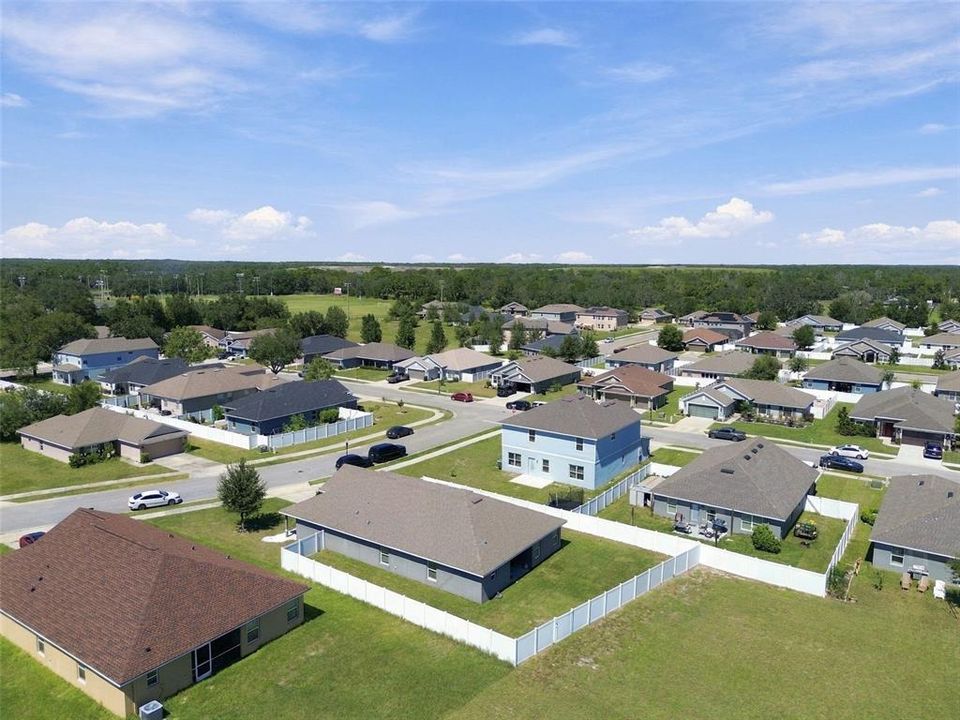 For Sale: $359,000 (4 beds, 3 baths, 2217 Square Feet)