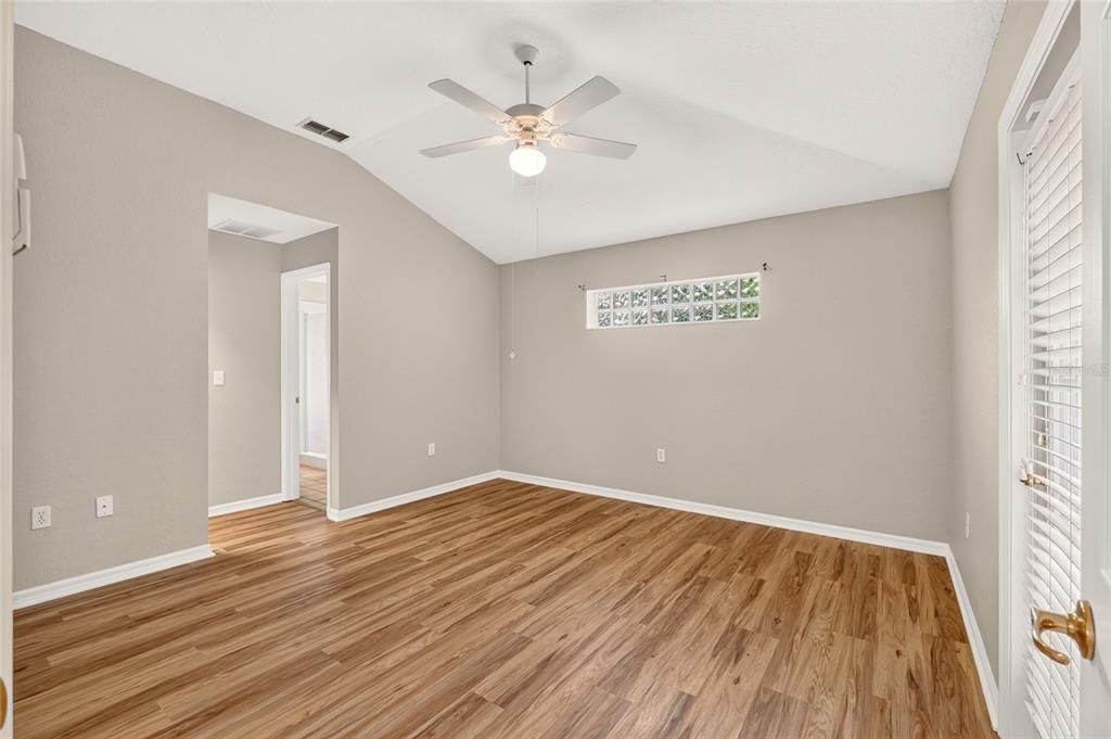 For Sale: $419,888 (2 beds, 2 baths, 1774 Square Feet)