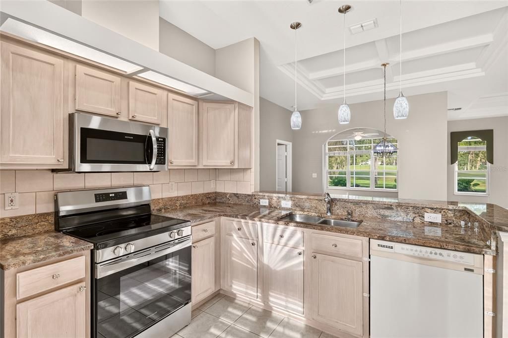 For Sale: $419,888 (2 beds, 2 baths, 1774 Square Feet)