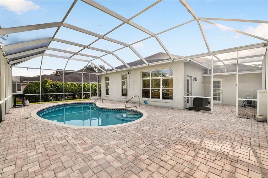 For Sale: $419,888 (2 beds, 2 baths, 1774 Square Feet)