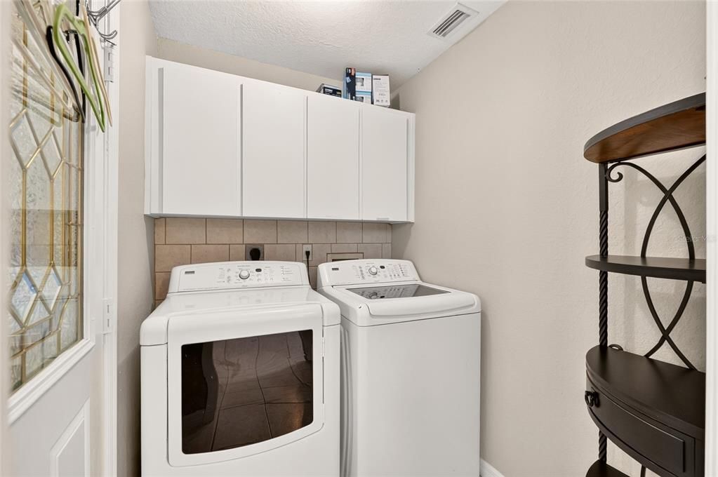 For Sale: $419,888 (2 beds, 2 baths, 1774 Square Feet)