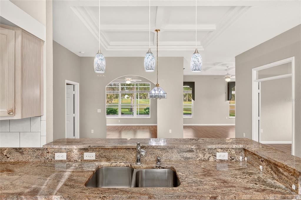 For Sale: $419,888 (2 beds, 2 baths, 1774 Square Feet)