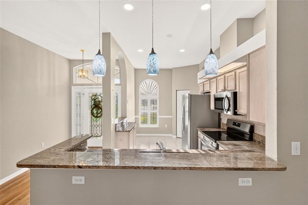 For Sale: $419,888 (2 beds, 2 baths, 1774 Square Feet)