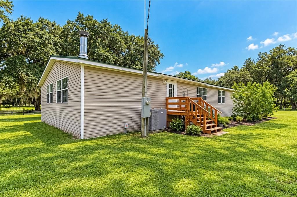 На продажу: $949,900 (4 спален, 2 ванн, 2280 Квадратных фут)