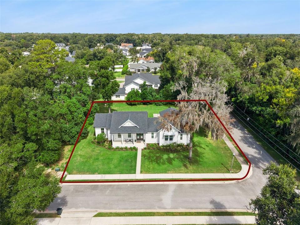 For Sale: $599,000 (3 beds, 2 baths, 2200 Square Feet)